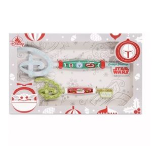 Star Wars: The Mandalorian Holiday Collectible Key Set